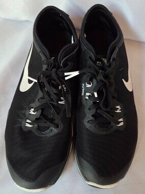 Nike Flex Supreme TR Training Shoes | Size 7 | Black & White